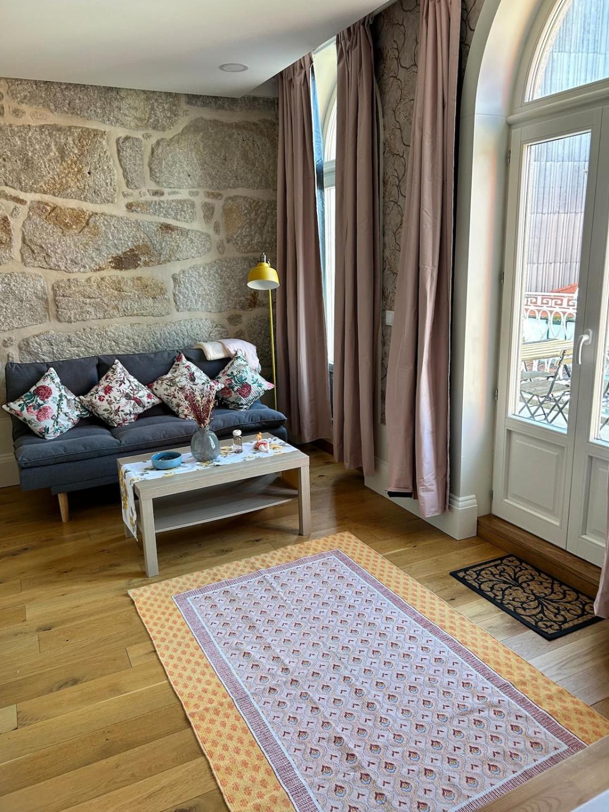 Lazarus View * Porto
